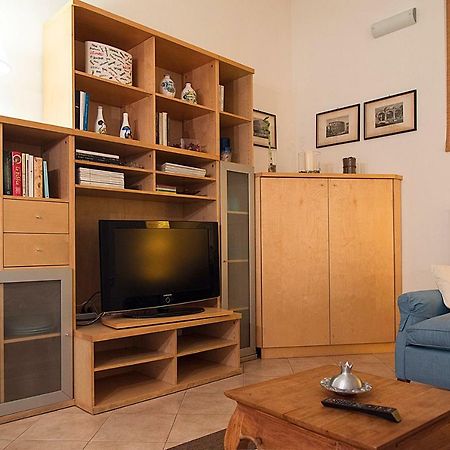 Elegant Apartment In Sant'Ambrogio มิลาน ภายนอก รูปภาพ