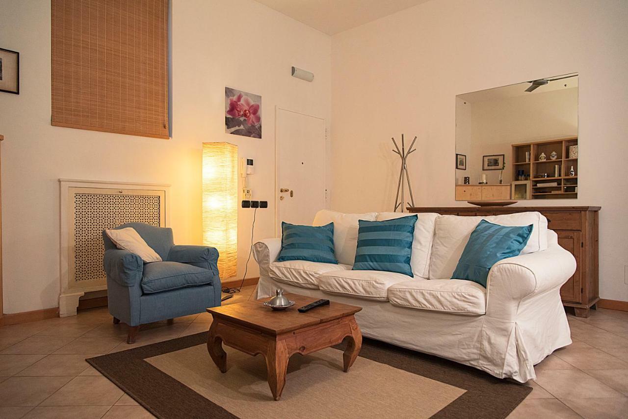 Elegant Apartment In Sant'Ambrogio มิลาน ภายนอก รูปภาพ